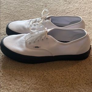 VANS Shoes unisex. Worn once men’s 9.5 or 11 women